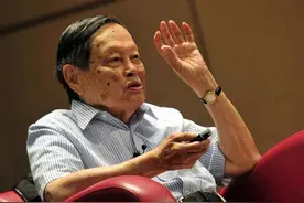 杨振宁回忆买房被拒经历：华人身份遭歧视，获诺贝尔奖后完成逆转图片