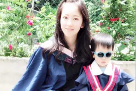 3年前开学时生孩子，湖北美院女神级硕士带孩子参加毕业典礼视频封面