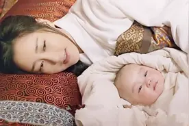 电影中的婴儿演员都是从哪里找来的？视频封面