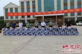 映象网军事夏令营开营 百余青少年将体验军旅生活图片