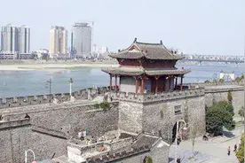 湖北改名最成功的城市，省内名气比武汉还大，吸引大批游客观光视频封面