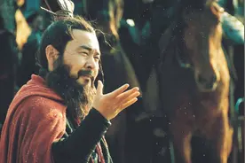 曹操牌打脸神器，三笑留情，召唤出敌方三员大将视频封面