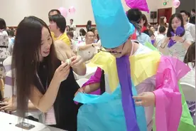 近700名深圳都市白领，集体告白、勇敢追爱视频封面