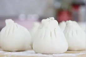 十二年厨龄的厨师，教你在家做包子手法，包出好看又整齐的花纹视频封面