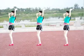 大众娱乐健身广场舞《兄弟抱一下》动感带劲 简单好看视频封面