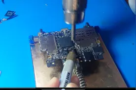 运行内存是这样升级的！红米NOTE3更换运存，这技术绝对牛逼视频封面
