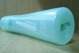 卸妆水别再只用来卸妆了，学会这3个妙用，解决了一大堆烦恼视频封面