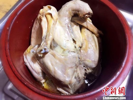 花胶椰子鸡有什么功效与作用 2026年花胶椰子鸡有什么功效与作用图片