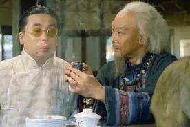 要去跟别人单挑，道长给少爷吃了一丸药，别说还挺管用视频封面