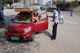 中江县公安局积极开展城区机动三轮车交通违法集中整治图片