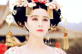 唐朝开放到什么程度？女皇临朝，服装前卫，太羡慕了！视频封面