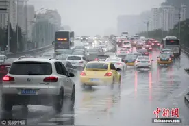 台风带来天津今夏最强降雨 部分航班延误列车晚点图片
