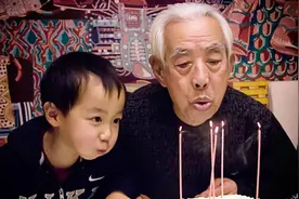 为什么过生日时一定要吹蜡烛？视频封面