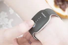 黑科技手环能止呕吐，戴上它，让各种晕车晕船呕吐都见鬼去吧视频封面