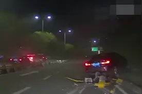 一段视频事故反转！粤B宝马被撞冲出护栏 牧马人强行超车负全责视频封面