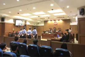 死刑！22年前特大抢劫杀人案宣判！两罪犯一个成作家一个成商人……图片