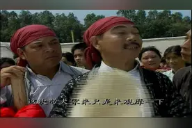 功夫男子卖力抢花炮祈求风调雨顺，结果夺得花炮就下雨，太神了视频封面