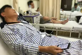 杭州民警西湖边工作17年曾救起150多人，如今脑梗病倒了图片