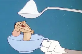 汤姆拿杰瑞泡咖啡，别人找他讨要喝的，一不小心竟把Jerry送人视频封面