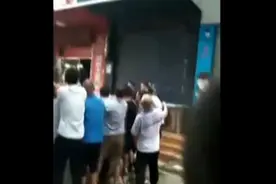 感人！母亲火海抛被单救下两个孩子 自己伤势过重去世图片