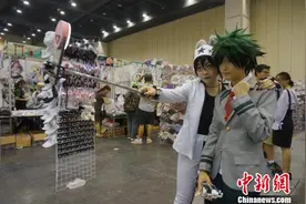 郑州动漫爱好者上演cosplay盛会 宛如二次元世界图片