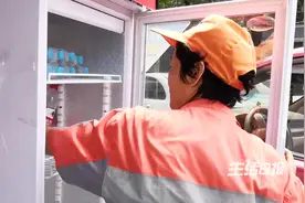 省立医院爱心厨房寻接班人，创办者摆放免费冰柜感恩济南视频封面