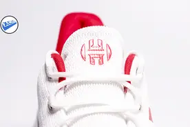 阿迪达斯 哈登B/E 2代开箱：颜值清爽，鞋垫给力，配置中规中矩视频封面