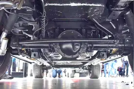 4.0T V8动力，百公里加速5.9秒，一般的SUV真比不了视频封面