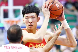 斯杯 中国男篮77:72险胜突尼斯，周琦首秀砍22分 全场集锦！视频封面