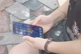 联通冰激凌套餐竟多扣千元，消费者要求三倍赔偿，合理吗？视频封面