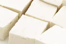 豆腐营养价值丰富，但你知道哪种豆腐不能食用吗？视频封面