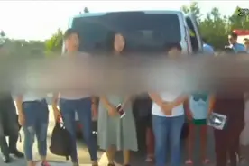 核载6人竟实载17人！面包车严重超载被处罚视频封面