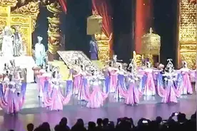 宋城景区推文化惠民活动《宋城千古情》一天演了18场创历史记录视频封面
