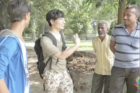 普通印度人月收入多少？中国小哥直接向印度人提问，拍于印度视频封面