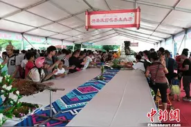 2018广西“横县鱼生”金刀争霸赛上演美食视觉盛宴图片