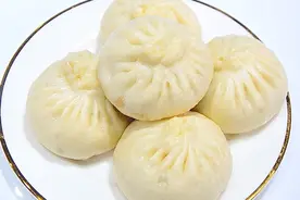 面点师教你“白菜肉馅蒸包”专业做法，调馅配方和包制手法细细讲视频封面