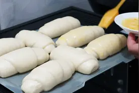 纯手工制作黄油面包卷，柔软香甜超好吃，家庭做法完整版视频封面
