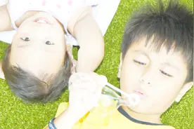 顺产和剖腹产的区别，除了产妇，孩子也有大差异，宝妈快来对比下视频封面