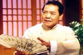 追忆单田芳：他那“云遮月”的嗓音竟然是这样练成的视频封面