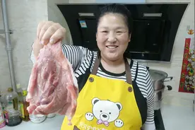 猪肉怎么做好吃？源子今天给家人做清水丸子，一家人吃的可香啦视频封面