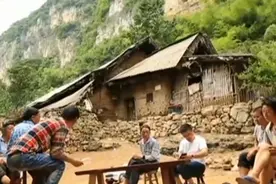 走基层·苗寨搬迁记｜苗寨人们搬迁后如何开启新的生活视频封面