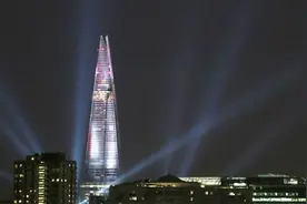 全伦敦最高的建筑，全玻璃还是开放性楼顶！视频封面