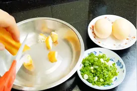 油炸鬼蒸水蛋，爱吃油条的不要错过，这种做法，一盘完全不够吃！