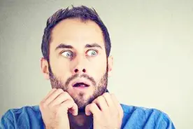指甲大小的白斑，半年蔓延全身？动画揭秘白癜风成妖记，细胞超萌视频封面
