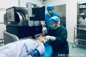 「新技术」瞬间飞秒 西安市第四医院开启白内障手术“无刀”新时代图片
