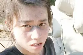 安徽90后农村女孩，在工地上每天卸20吨水泥，独自打拼挣钱养家视频封面