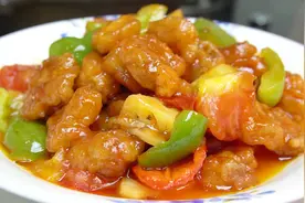 咕噜肉不要去饭店吃了，方法和配方都很简单，学会天天在家吃视频封面