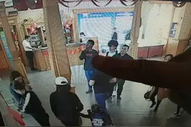非洲留学生到哈尔滨游玩背包被错拿，民警找回并寄到学校图片