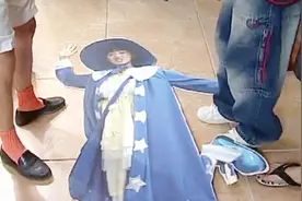糊涂小仙女：天使下凡，脸先着地，成了纸片人视频封面