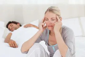 正常人坚持不睡觉，最长时间可以撑多久？快来听专家怎么说吧视频封面